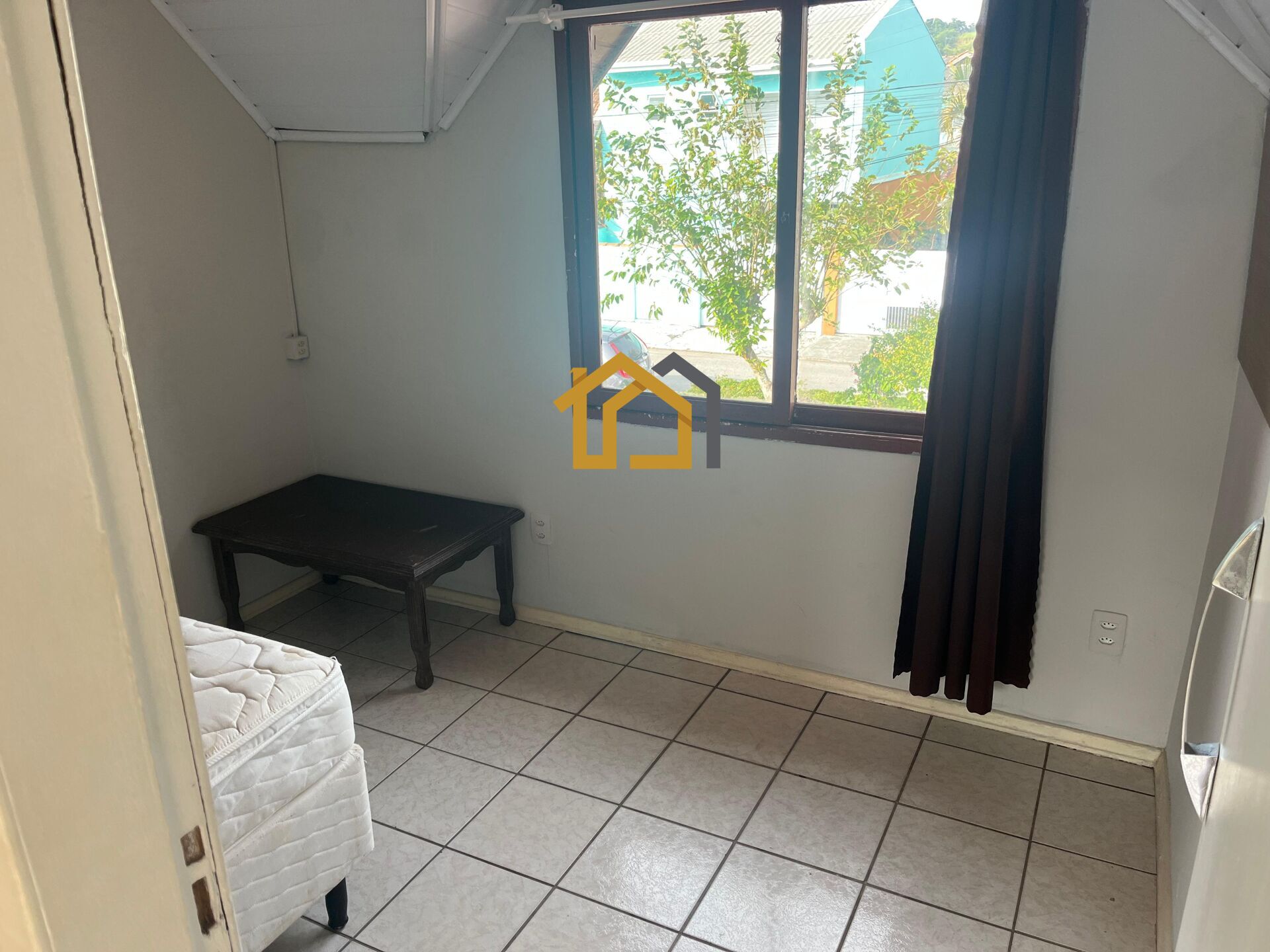 Casa à venda com 2 quartos, 140m² - Foto 10