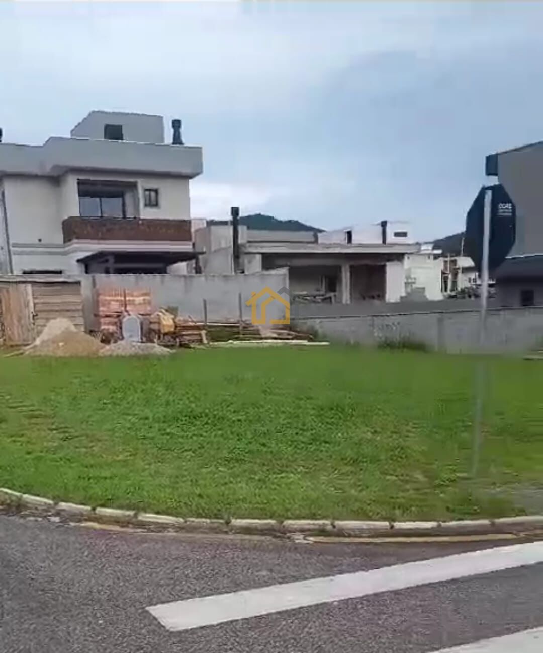 Terreno, 4192 m² - Foto 2