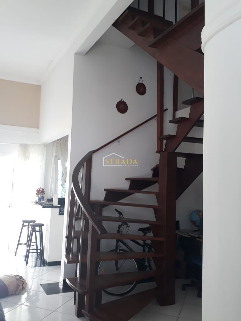 Casa, 3 quartos, 200 m² - Foto 17