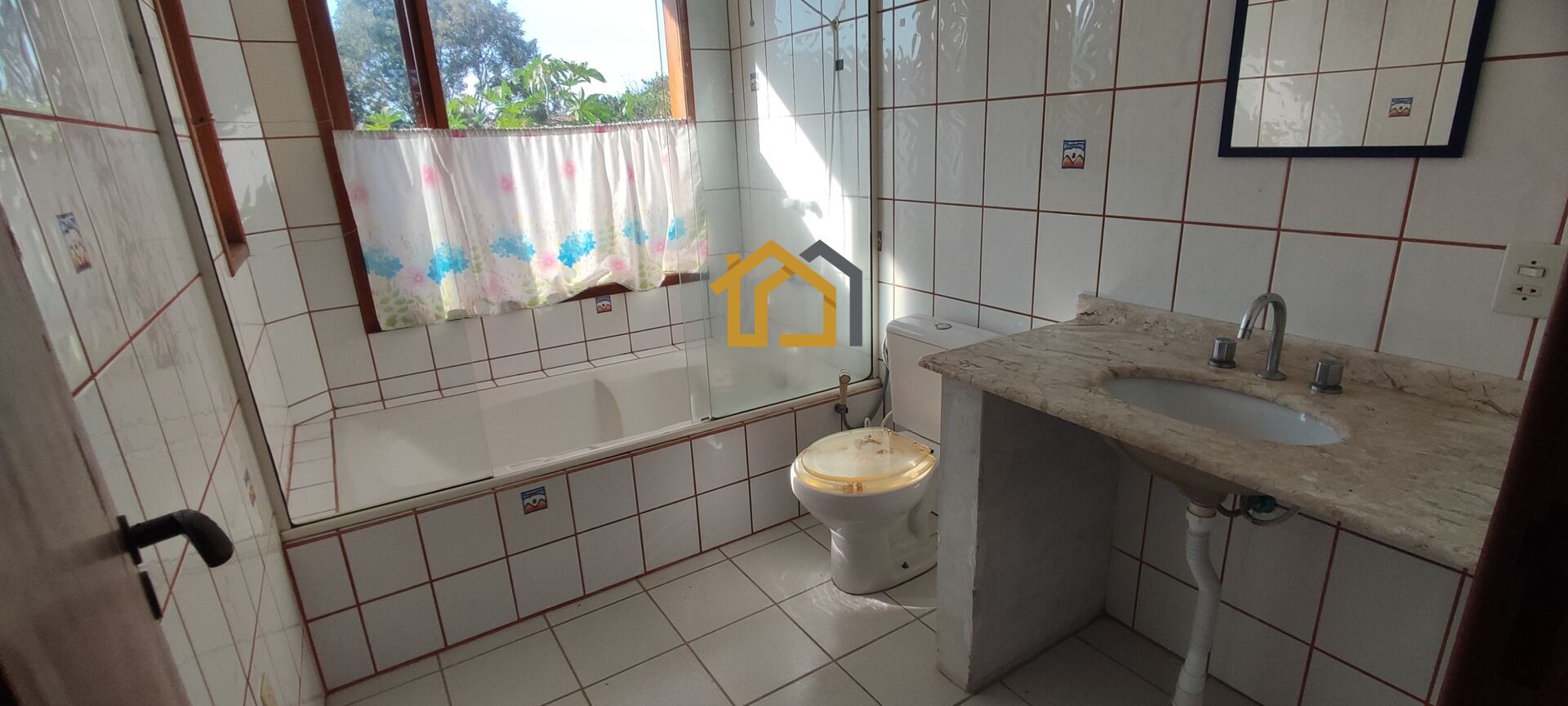 Casa à venda com 4 quartos, 200m² - Foto 36