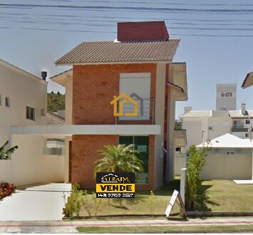 Casa à venda com 4 quartos, 174m² - Foto 1