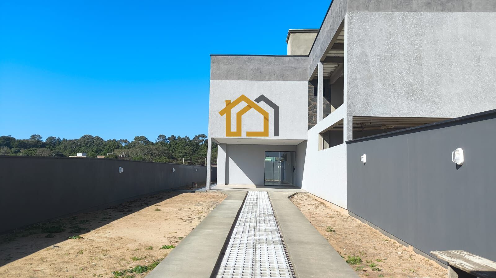 Casa à venda com 3 quartos, 157m² - Foto 2