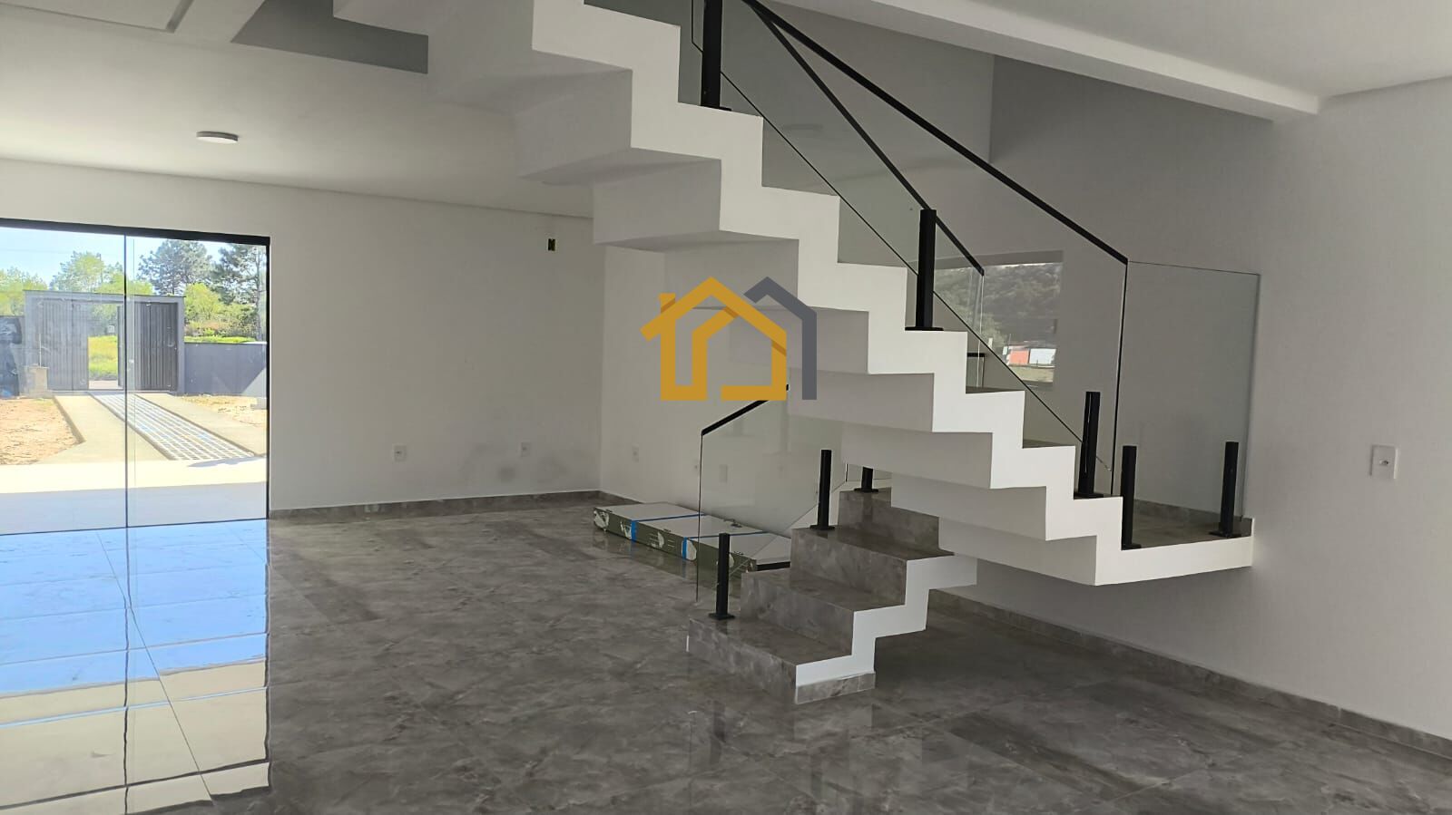 Casa à venda com 3 quartos, 157m² - Foto 7