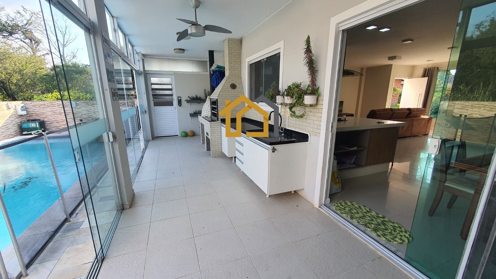 Casa à venda com 4 quartos, 224m² - Foto 18