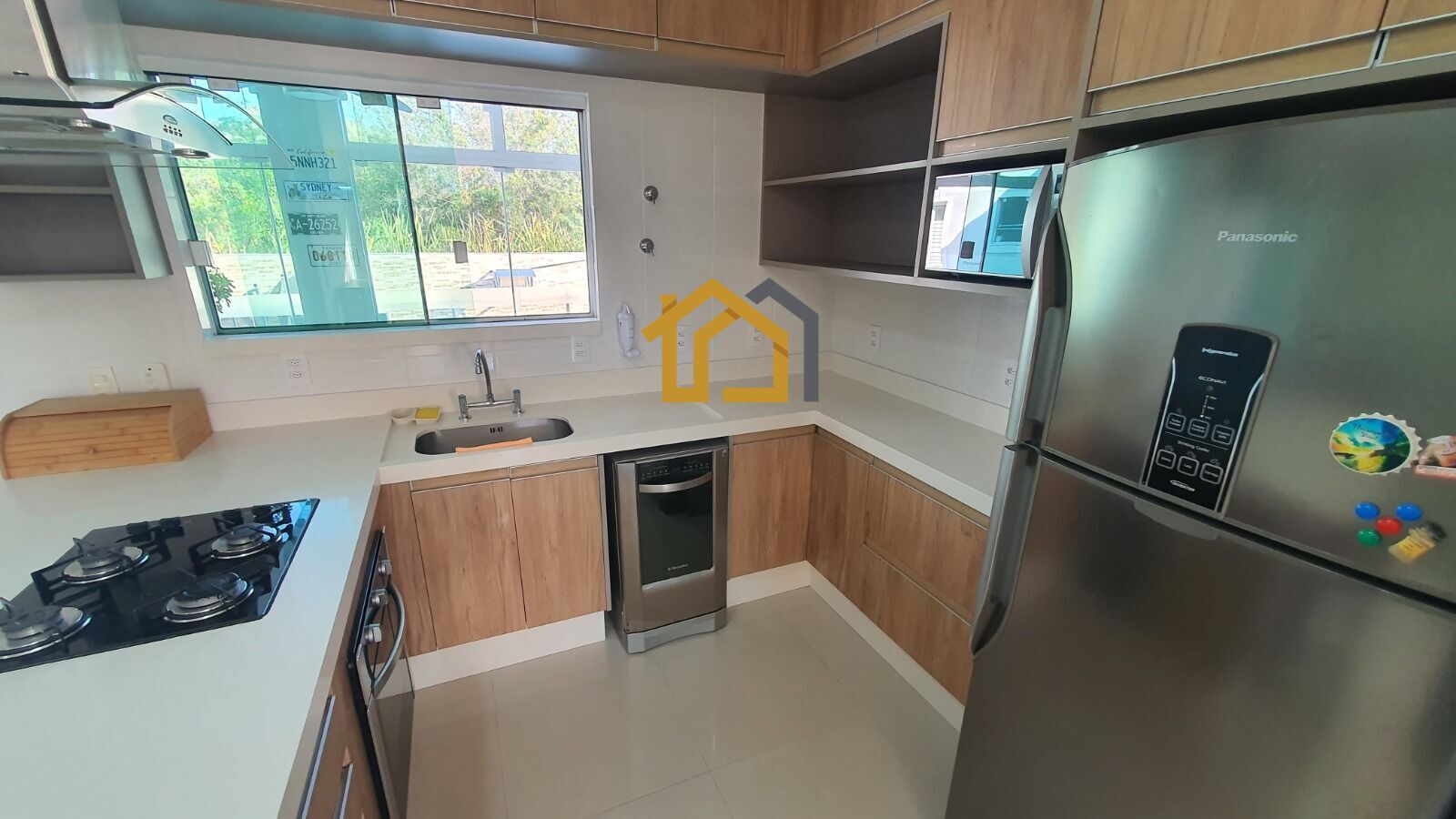 Casa à venda com 4 quartos, 224m² - Foto 8