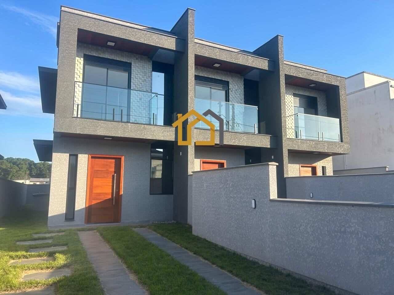 Casa à venda com 3 quartos, 171m² - Foto 2
