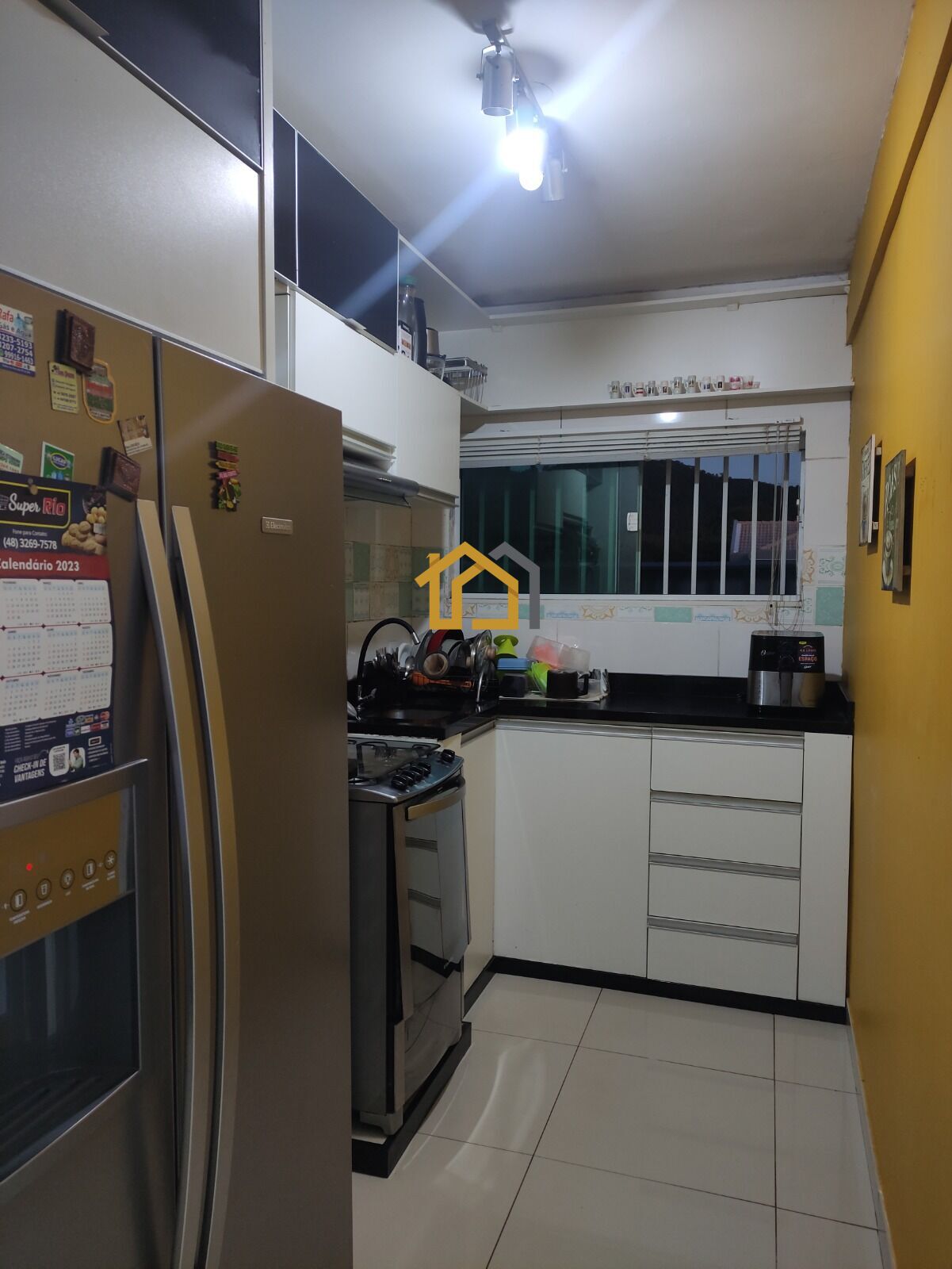 Casa à venda com 2 quartos, 105m² - Foto 12