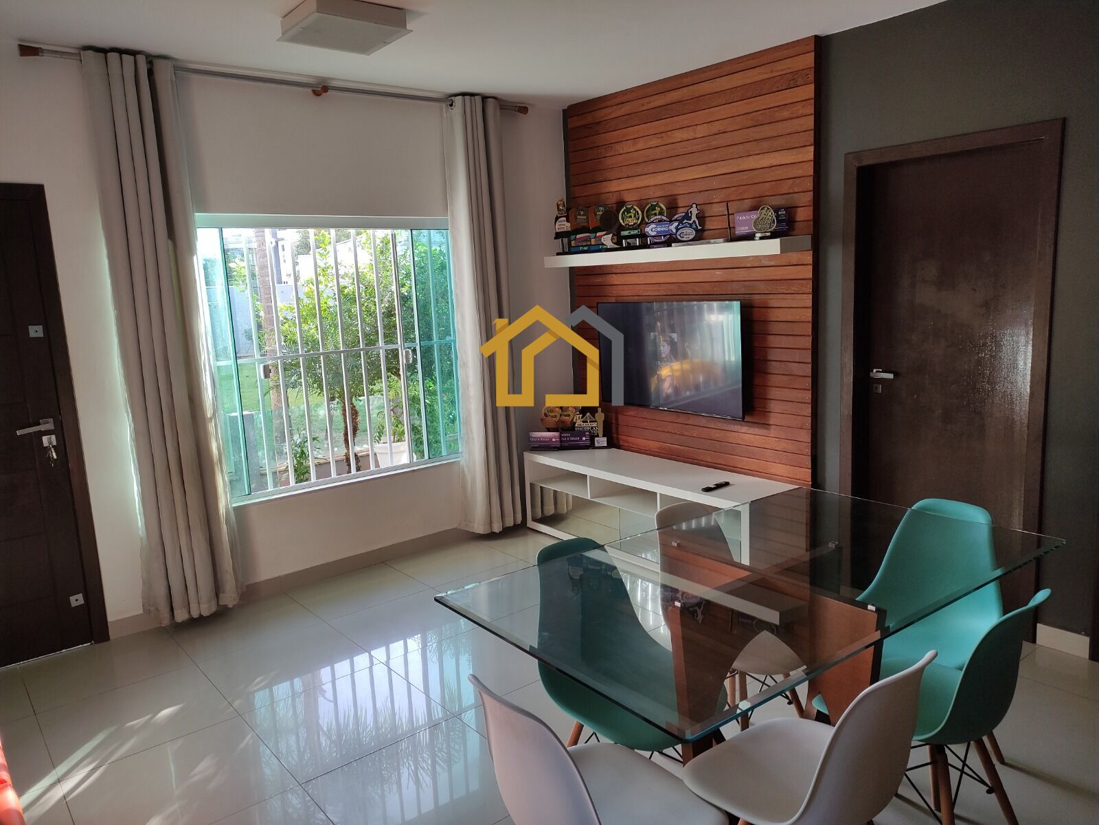 Casa à venda com 2 quartos, 105m² - Foto 11