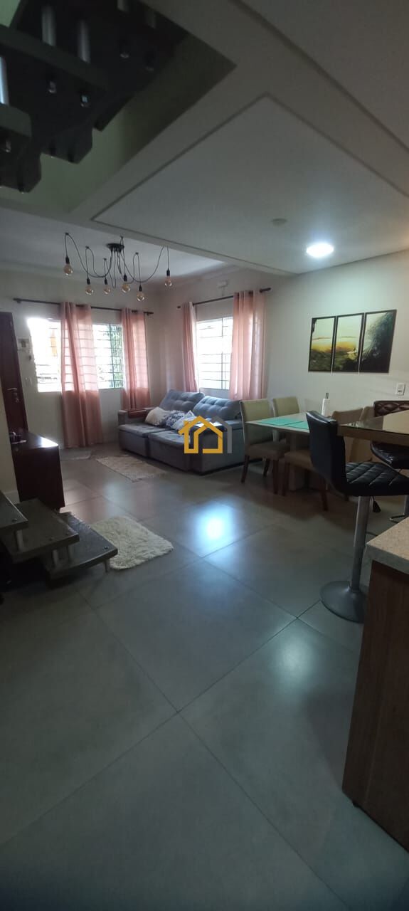 Casa à venda com 2 quartos, 107m² - Foto 3