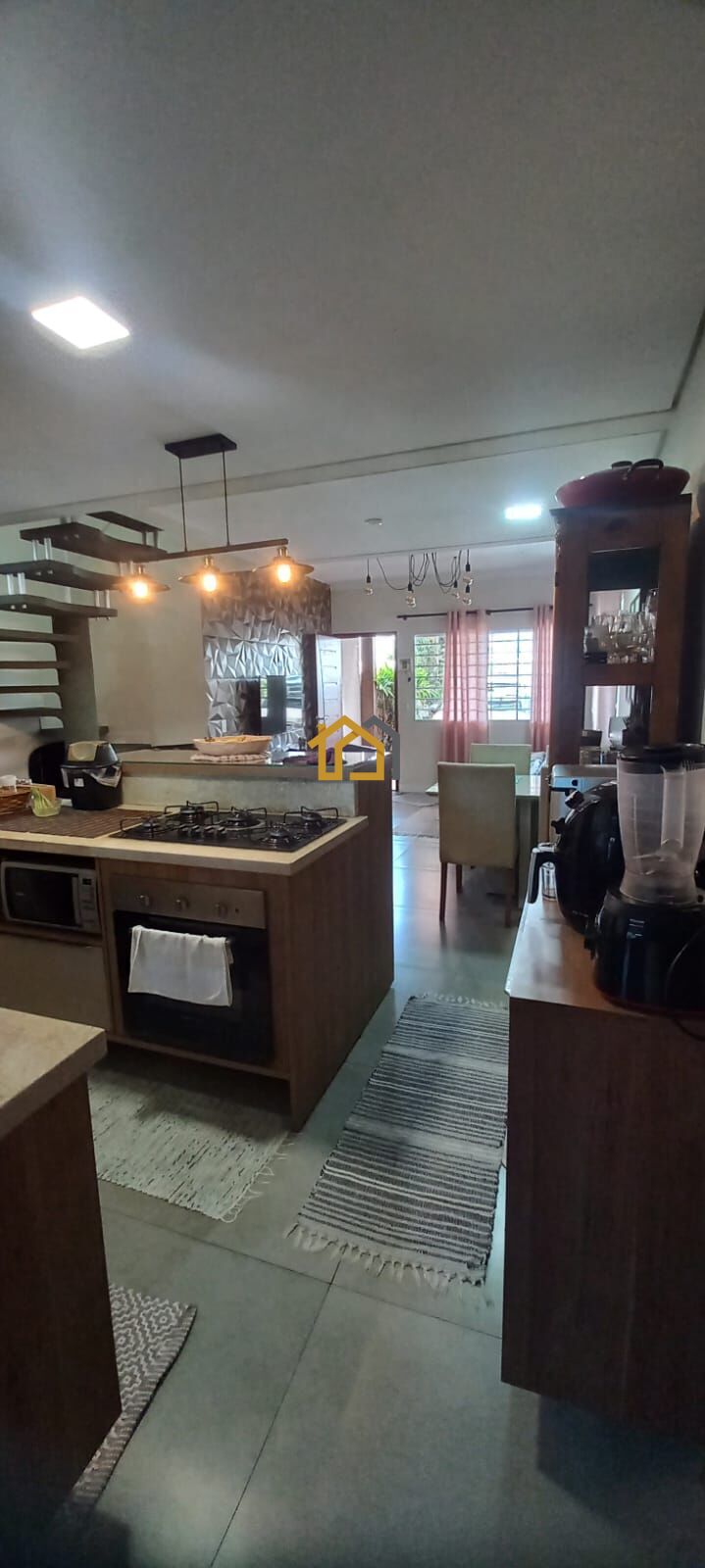 Casa à venda com 2 quartos, 107m² - Foto 9