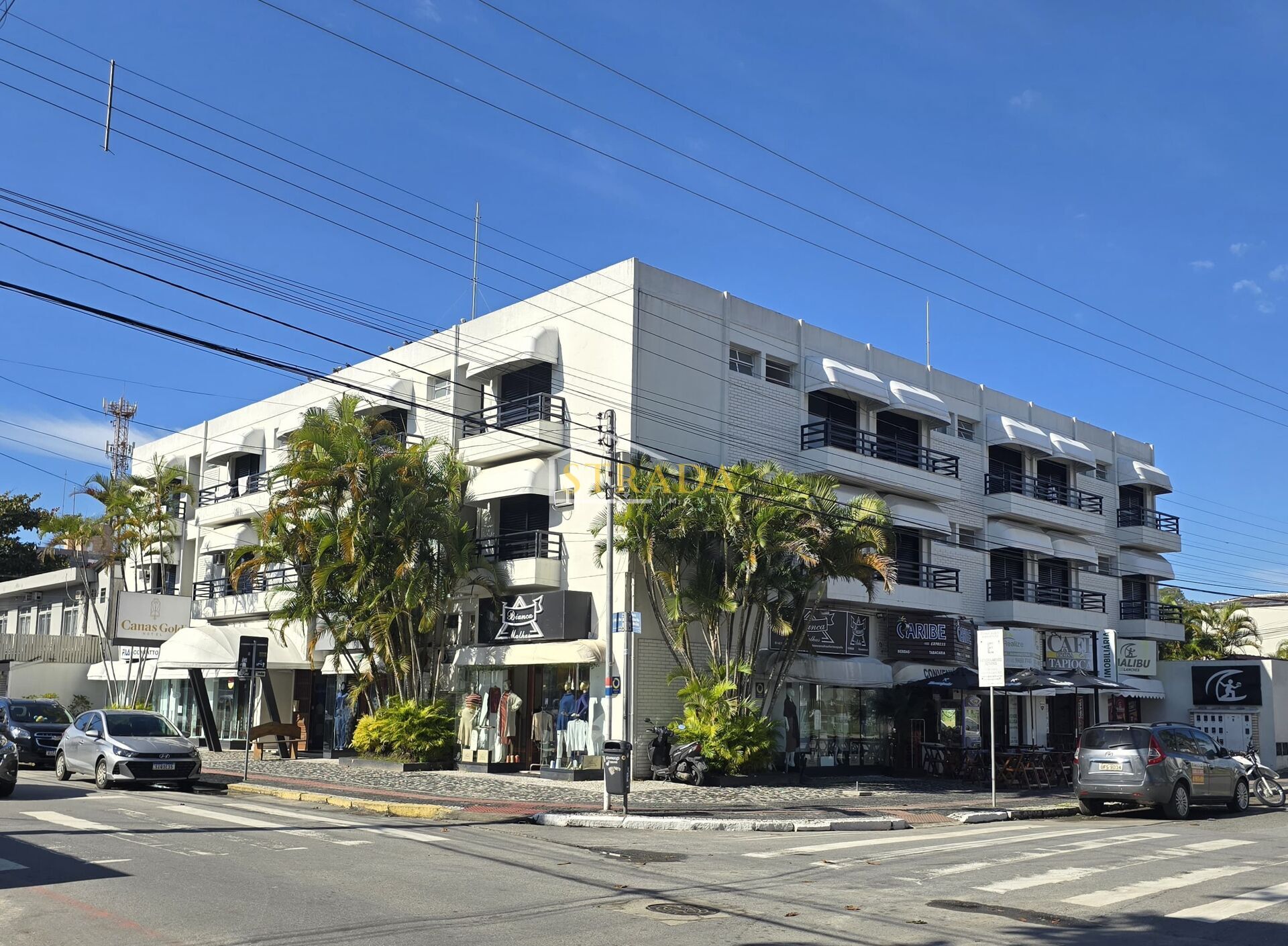 Hotel, 46 quartos, 1953 m² - Foto 1