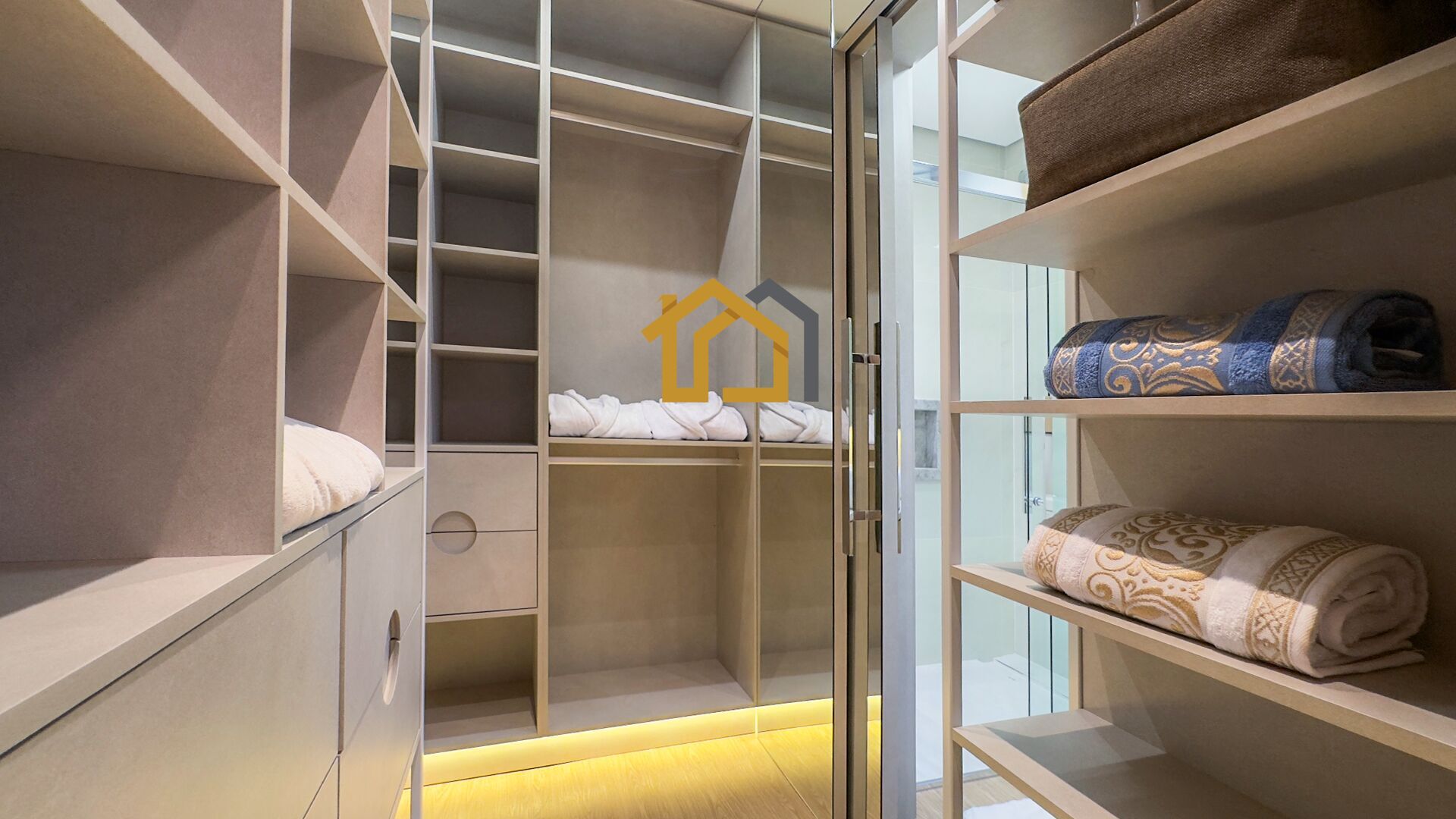 Apartamento à venda com 2 quartos, 85m² - Foto 13