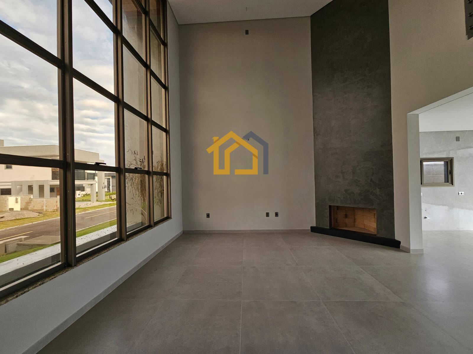 Casa à venda com 4 quartos, 250m² - Foto 6