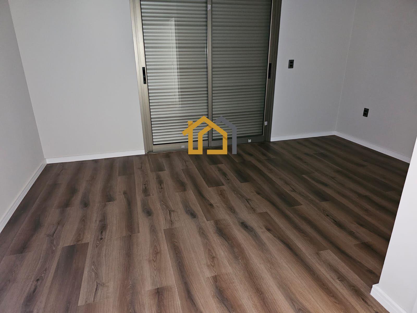 Casa à venda com 4 quartos, 250m² - Foto 31