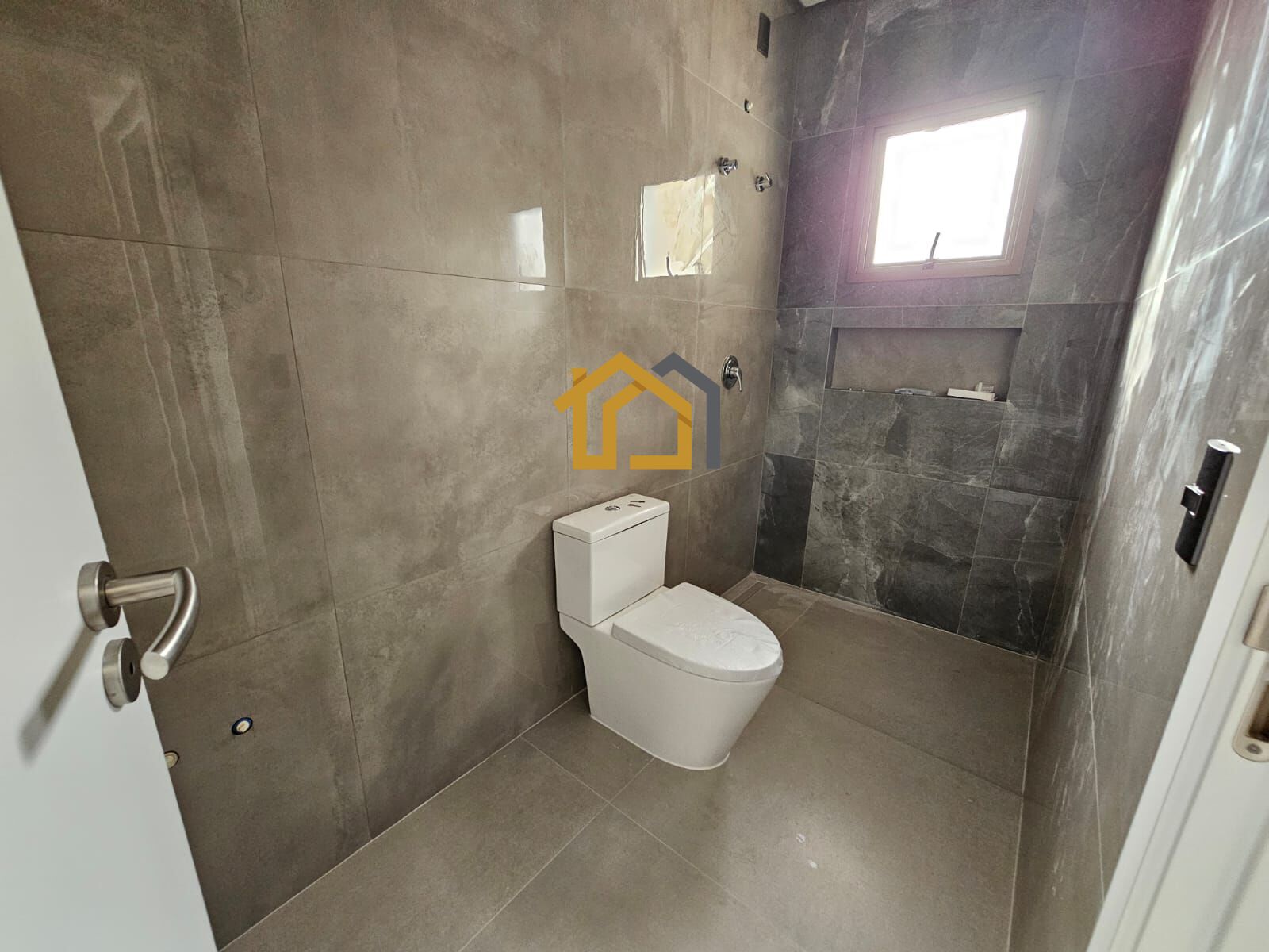 Casa à venda com 4 quartos, 250m² - Foto 15