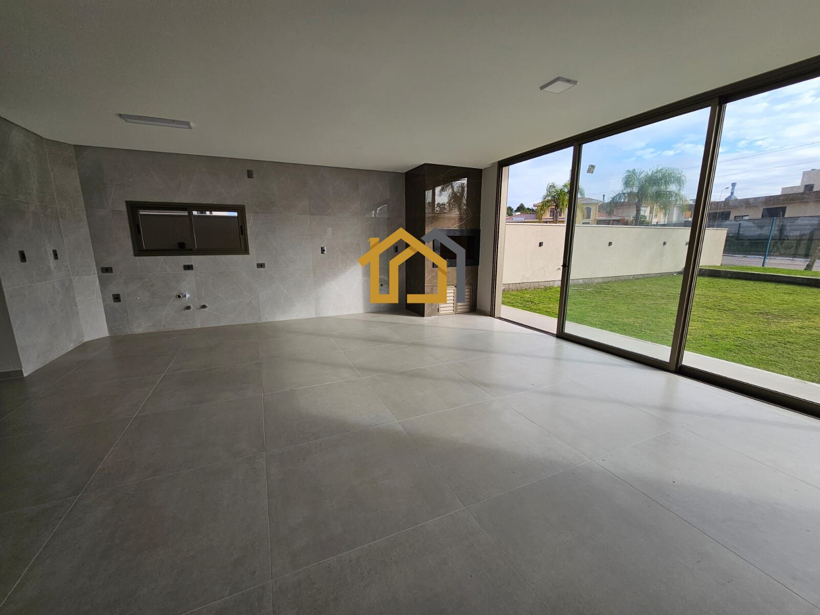 Casa à venda com 4 quartos, 250m² - Foto 10