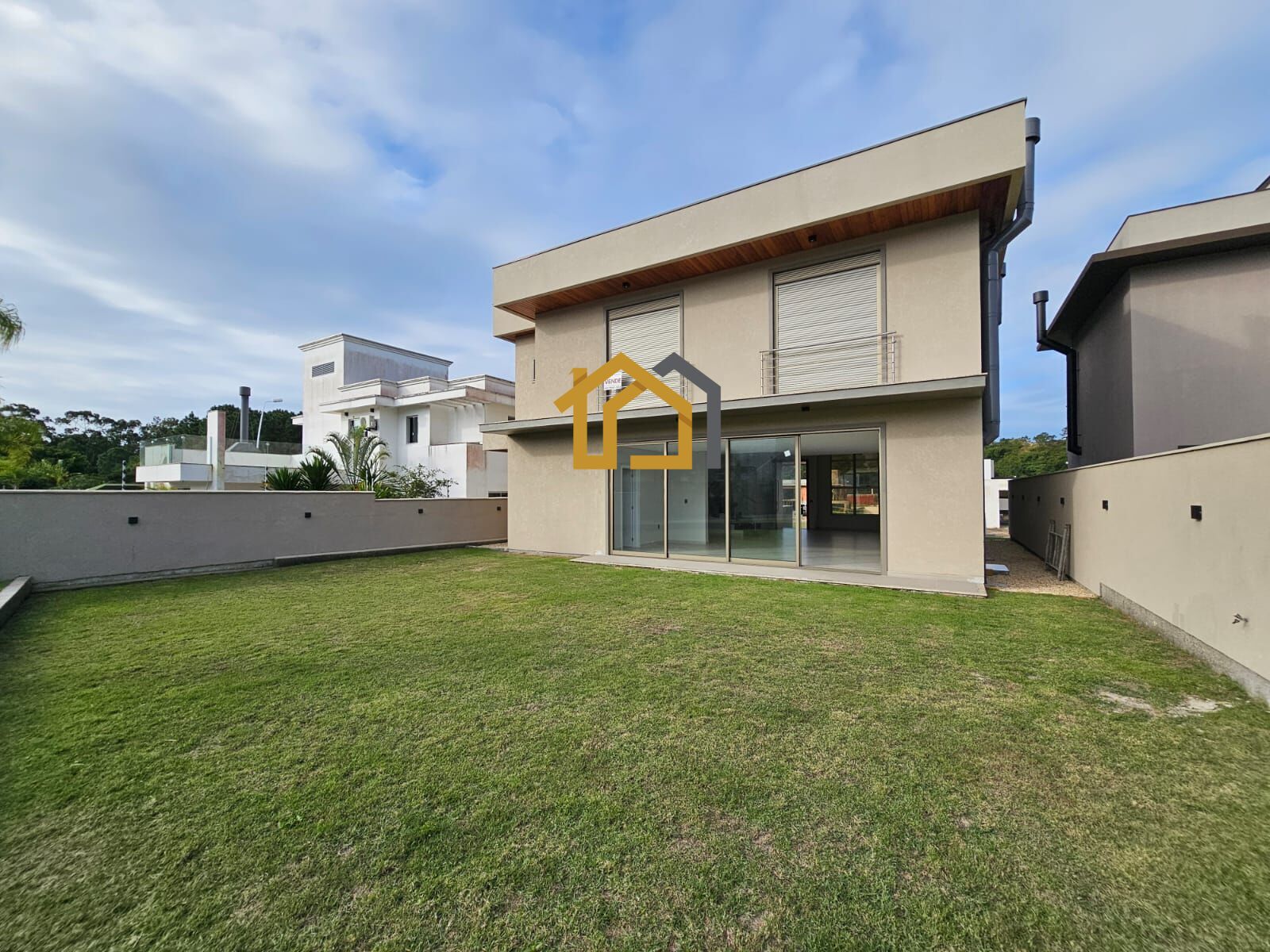 Casa à venda com 4 quartos, 250m² - Foto 33