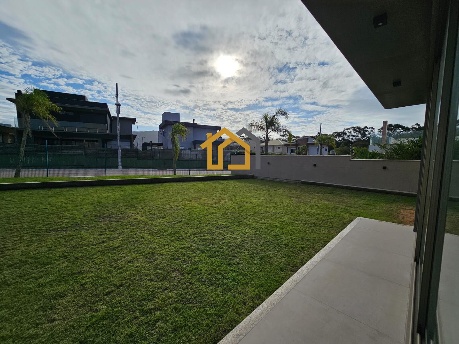 Casa à venda com 4 quartos, 250m² - Foto 34