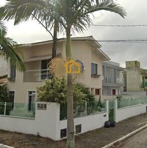 Casa à venda com 2 quartos, 93m² - Foto 1