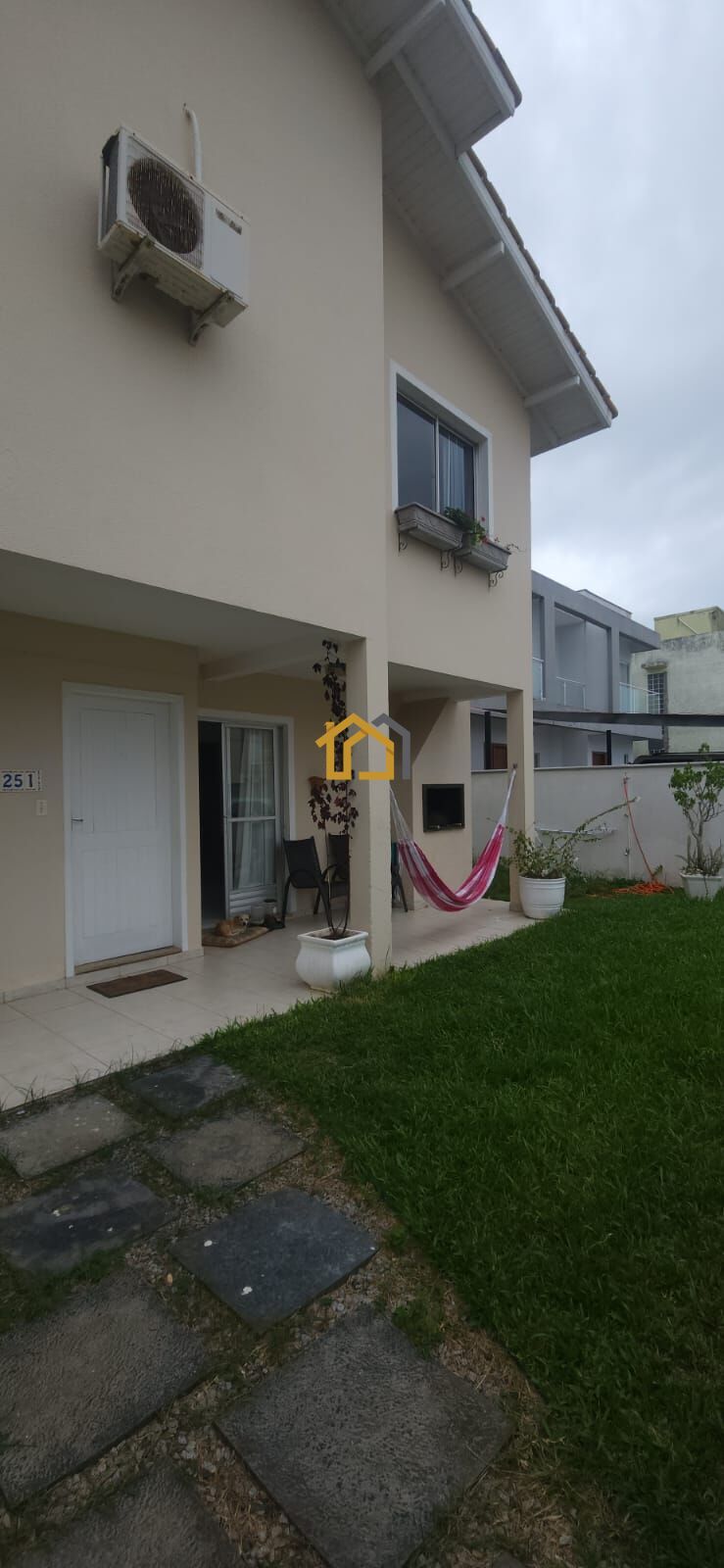 Casa à venda com 2 quartos, 93m² - Foto 12