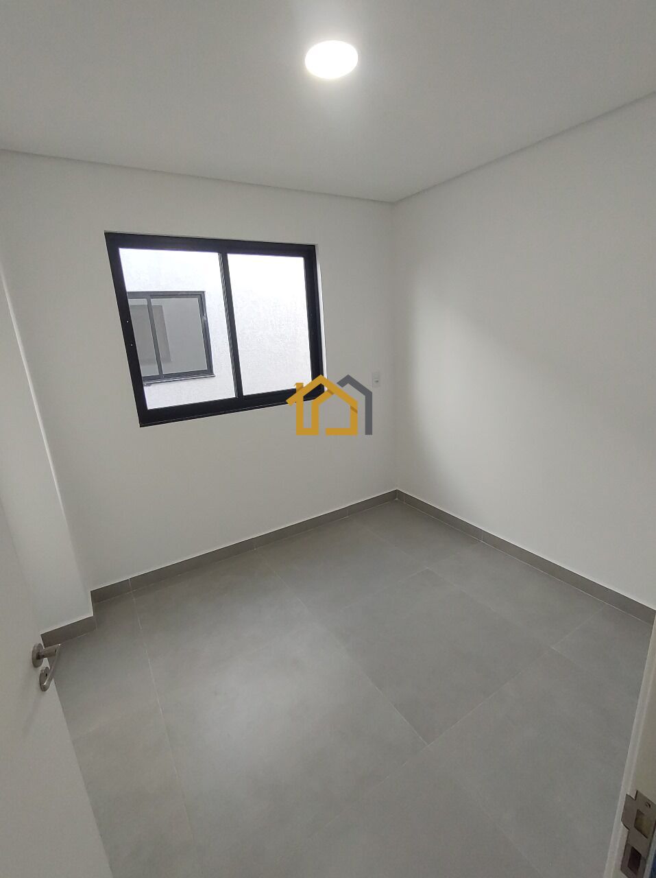 Casa à venda com 3 quartos, 120m² - Foto 8