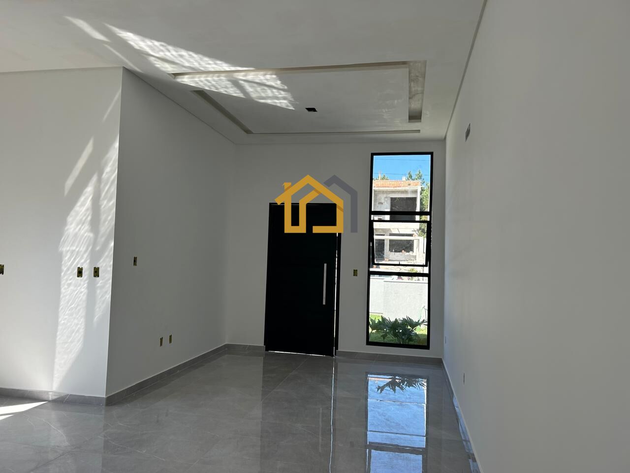 Casa à venda com 3 quartos, 91m² - Foto 2