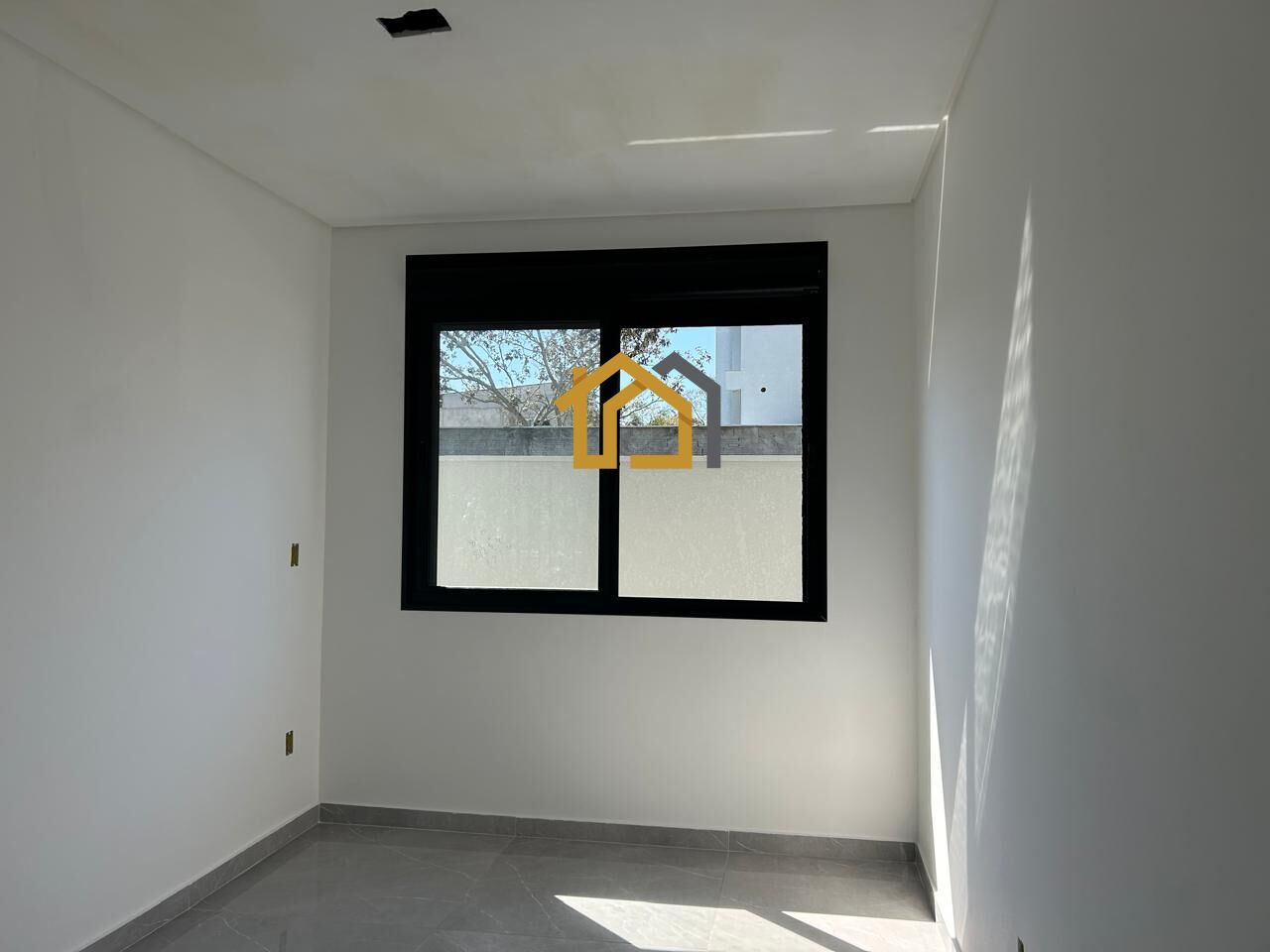 Casa à venda com 3 quartos, 91m² - Foto 12
