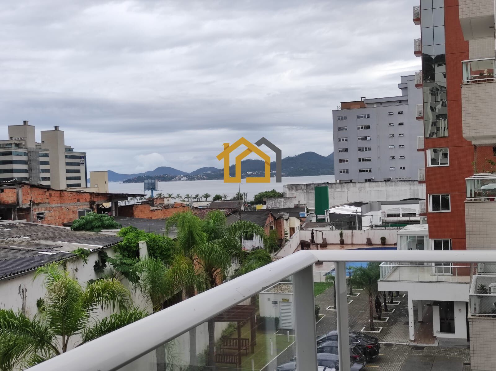 Apartamento à venda com 3 quartos, 80m² - Foto 3