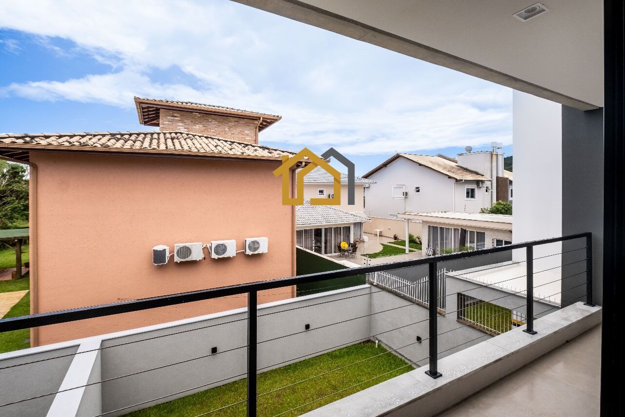 Casa à venda com 3 quartos, 237m² - Foto 11