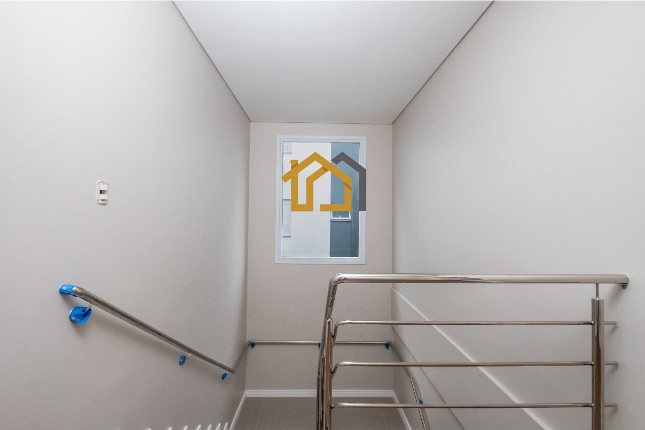 Casa à venda com 3 quartos, 237m² - Foto 9