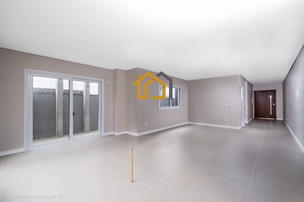Casa à venda com 3 quartos, 237m² - Foto 4