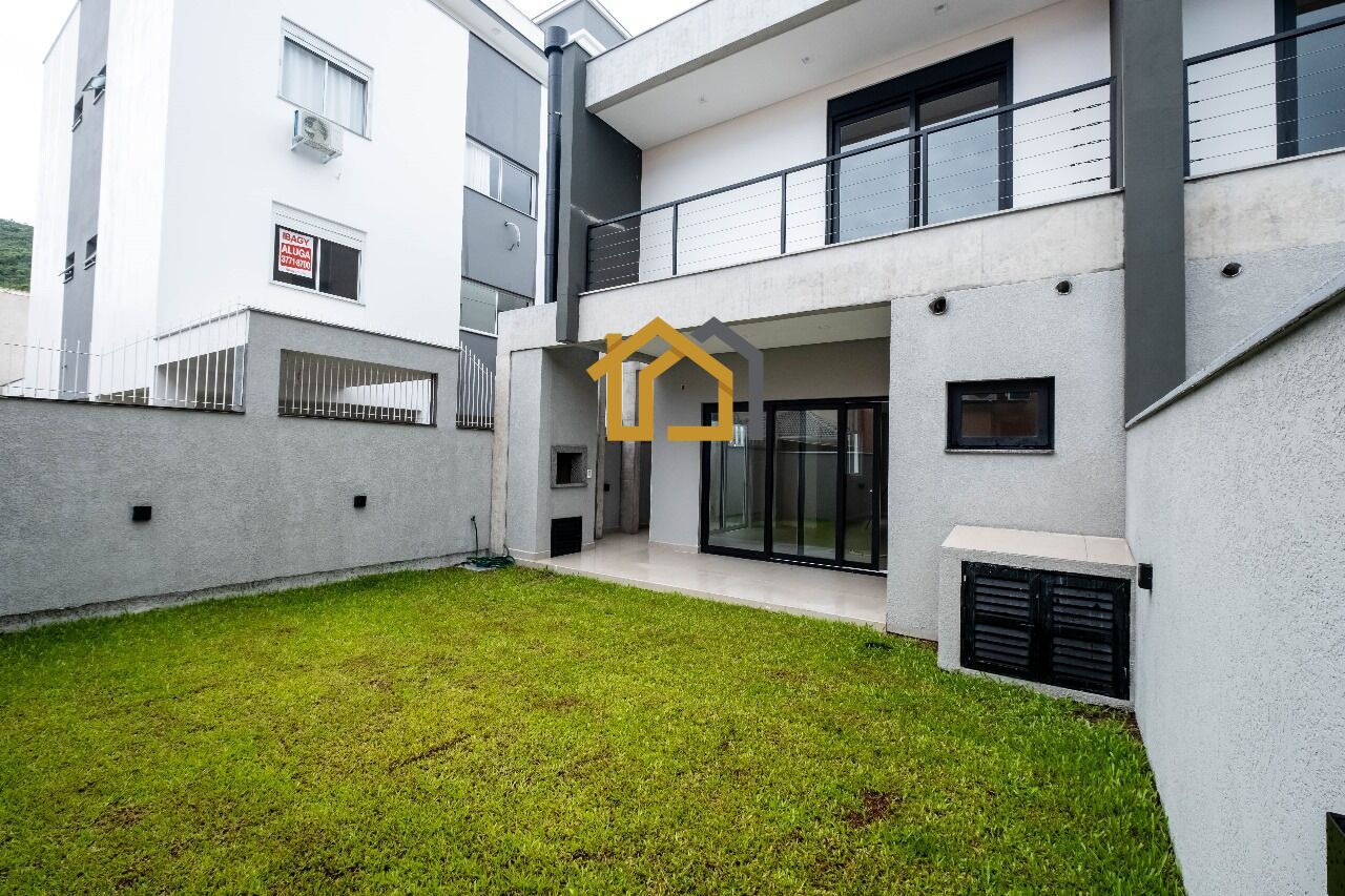 Casa à venda com 3 quartos, 237m² - Foto 30