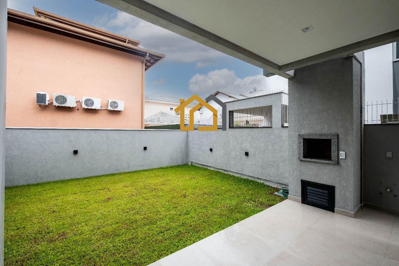 Casa à venda com 3 quartos, 237m² - Foto 26