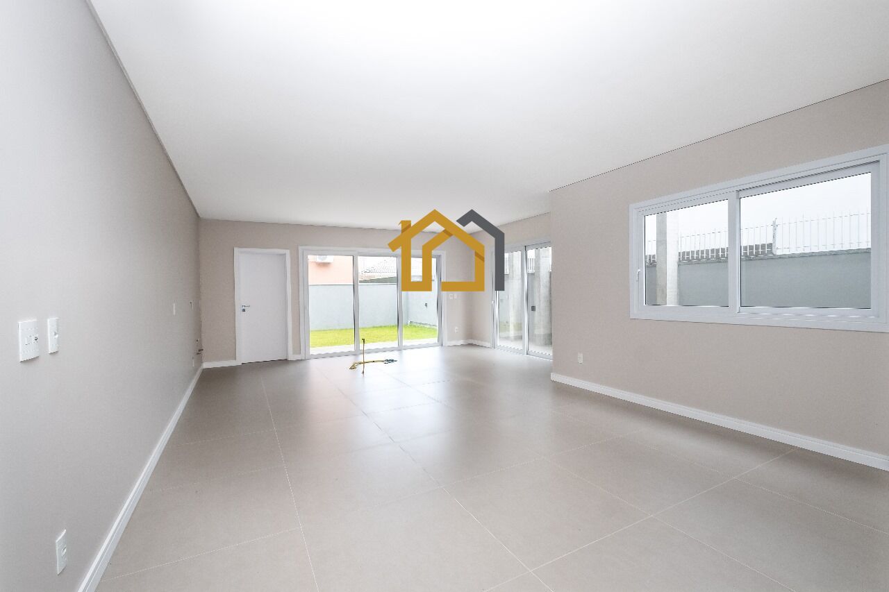 Casa à venda com 3 quartos, 237m² - Foto 7