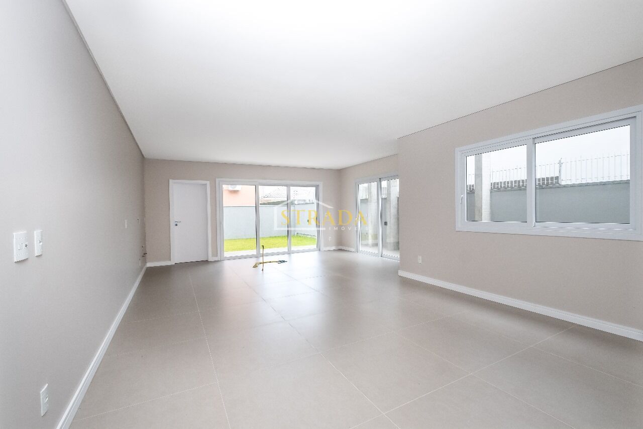 Casa, 3 quartos, 237 m² - Foto 3