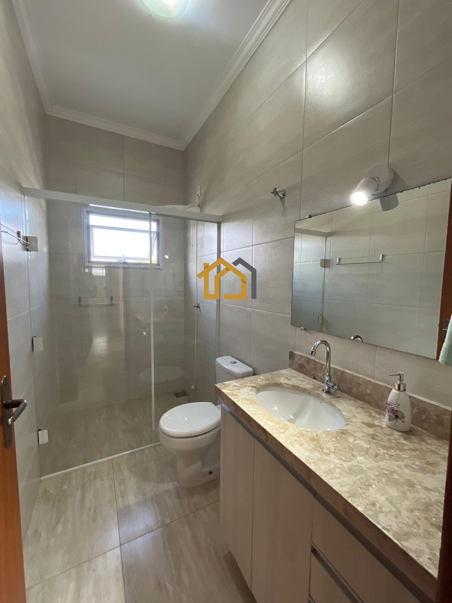 Casa à venda com 3 quartos, 182m² - Foto 14