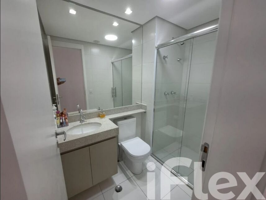 Apartamento à venda com 3 quartos, 107m² - Foto 11