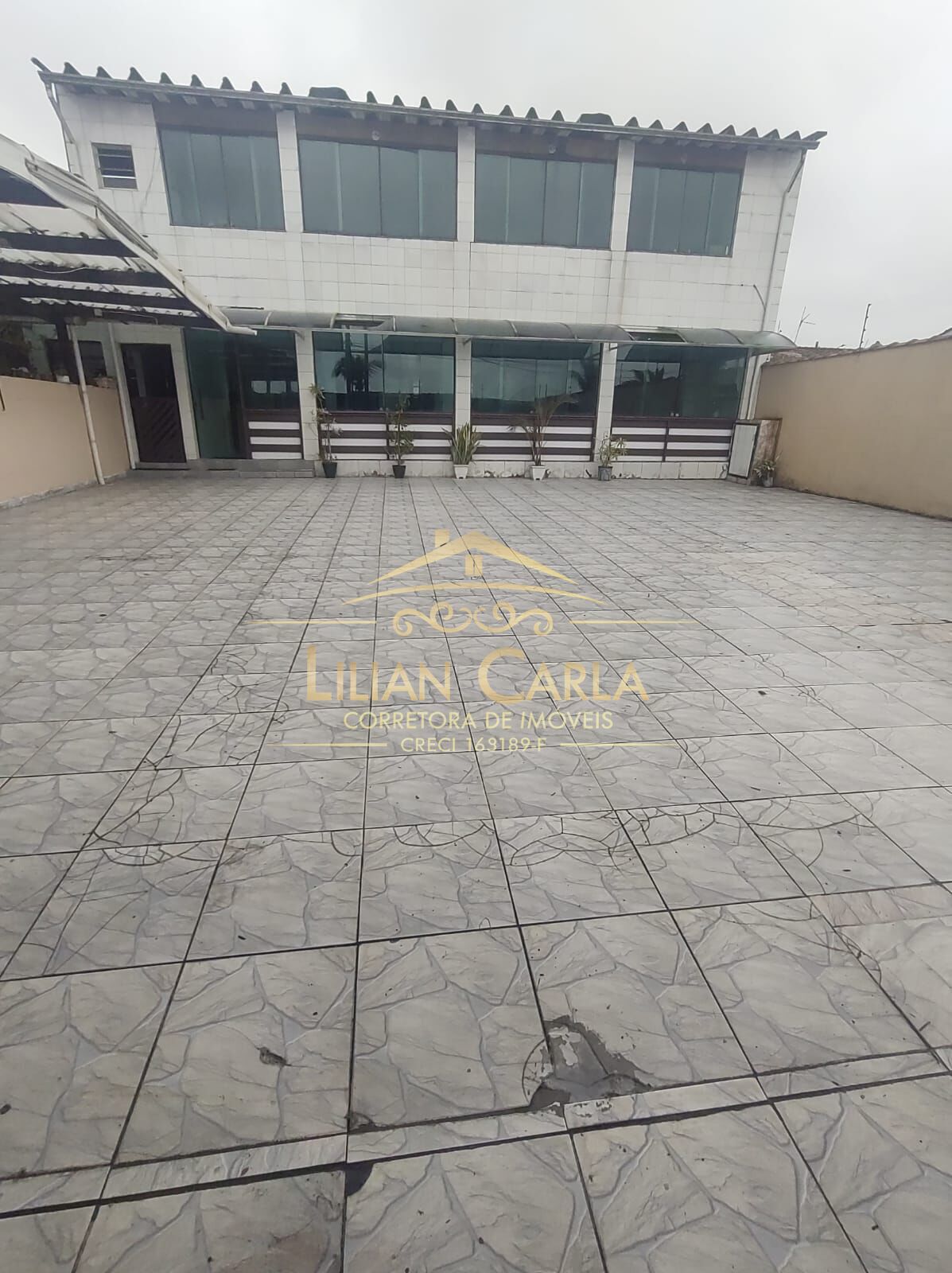Casa para alugar com 3 quartos, 100m² - Foto 1
