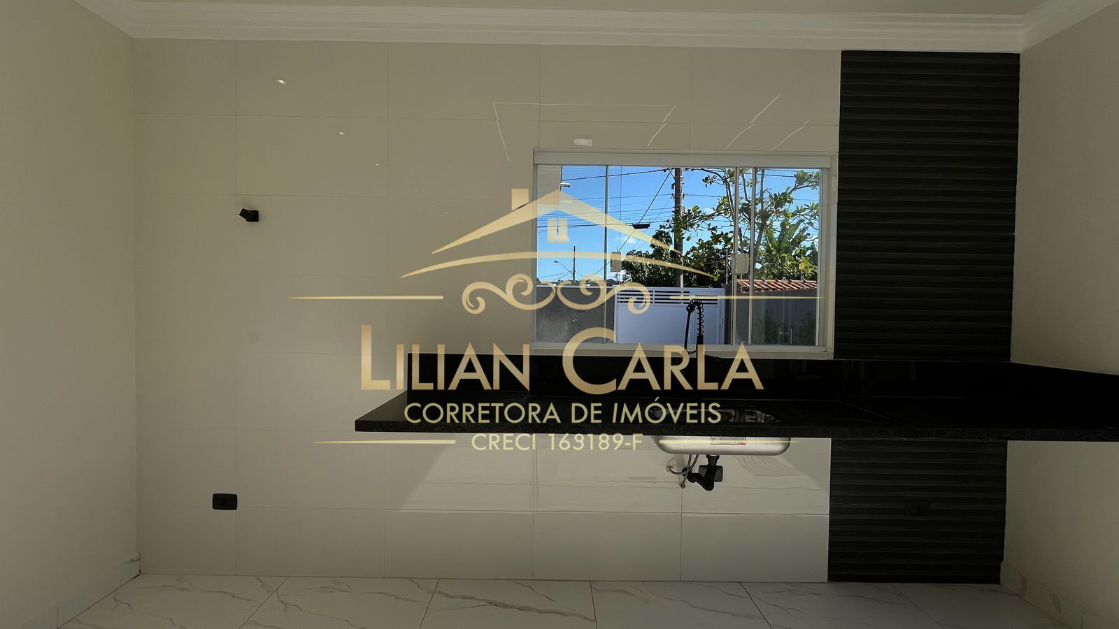 Casa à venda com 2 quartos, 64m² - Foto 5
