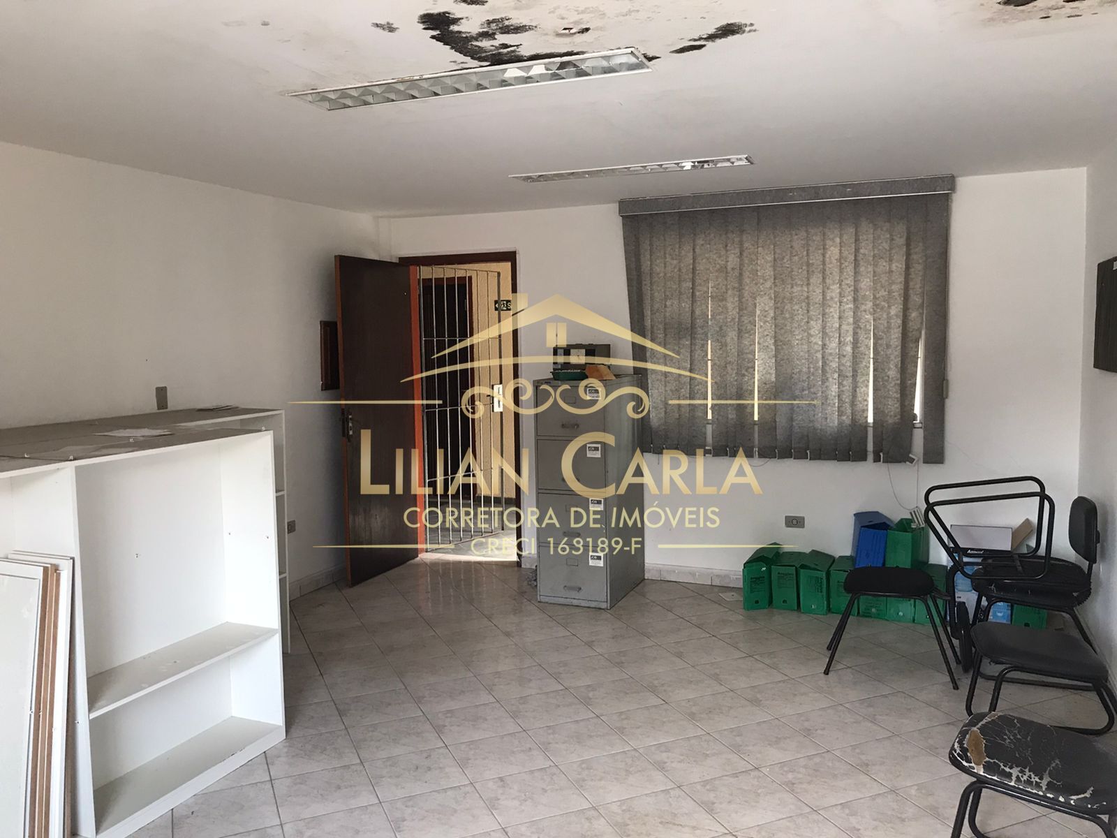 Prédio Inteiro para alugar, 27m² - Foto 1