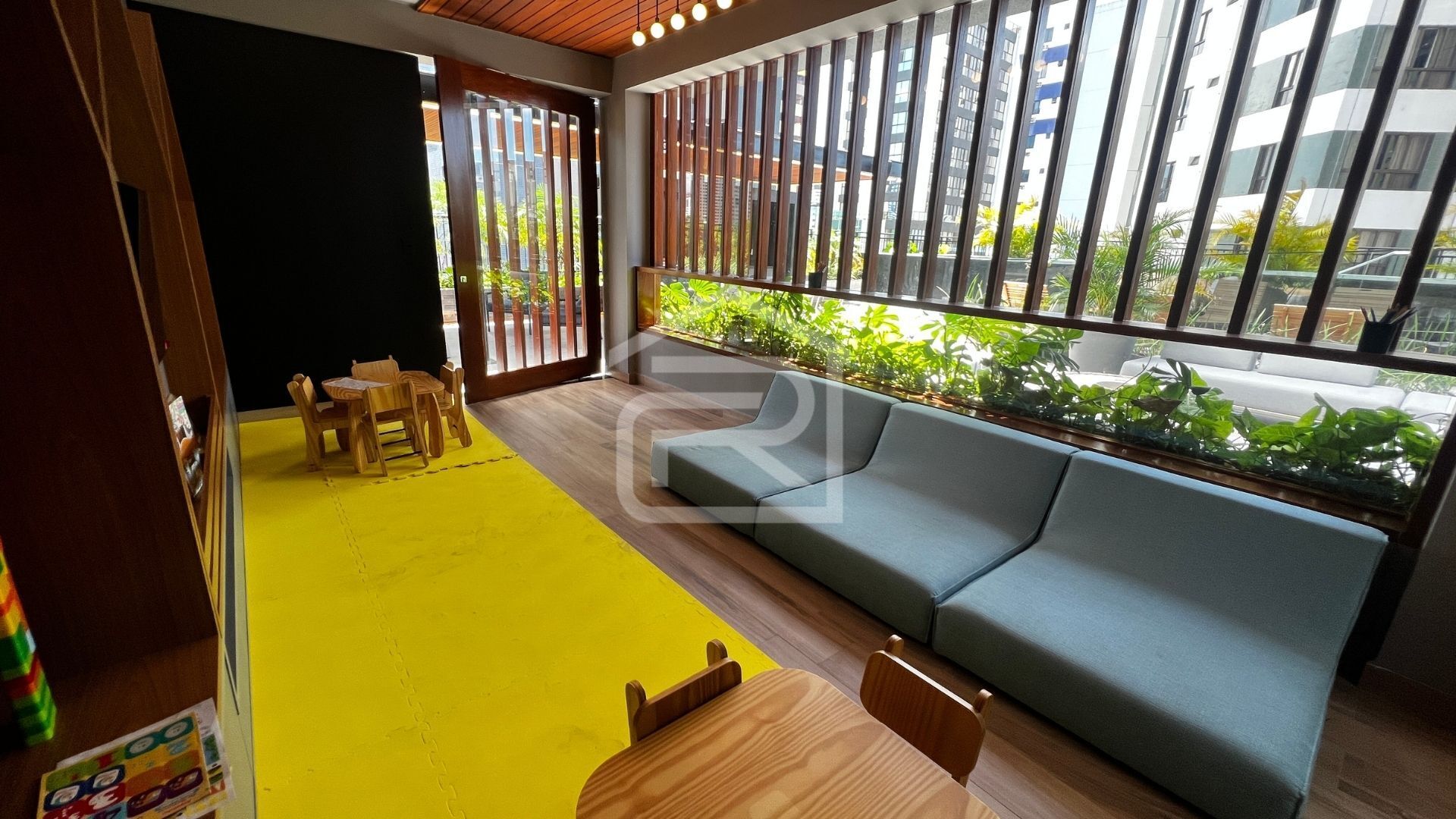 Apartamento à venda com 3 quartos, 77m² - Foto 13