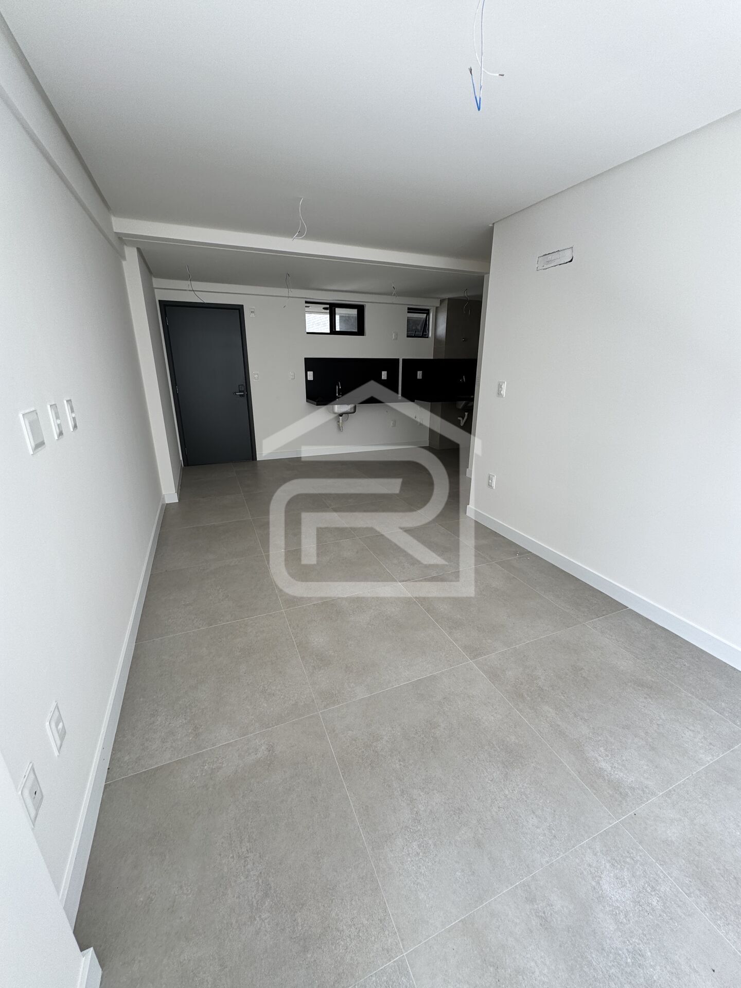 Apartamento à venda com 3 quartos, 77m² - Foto 4