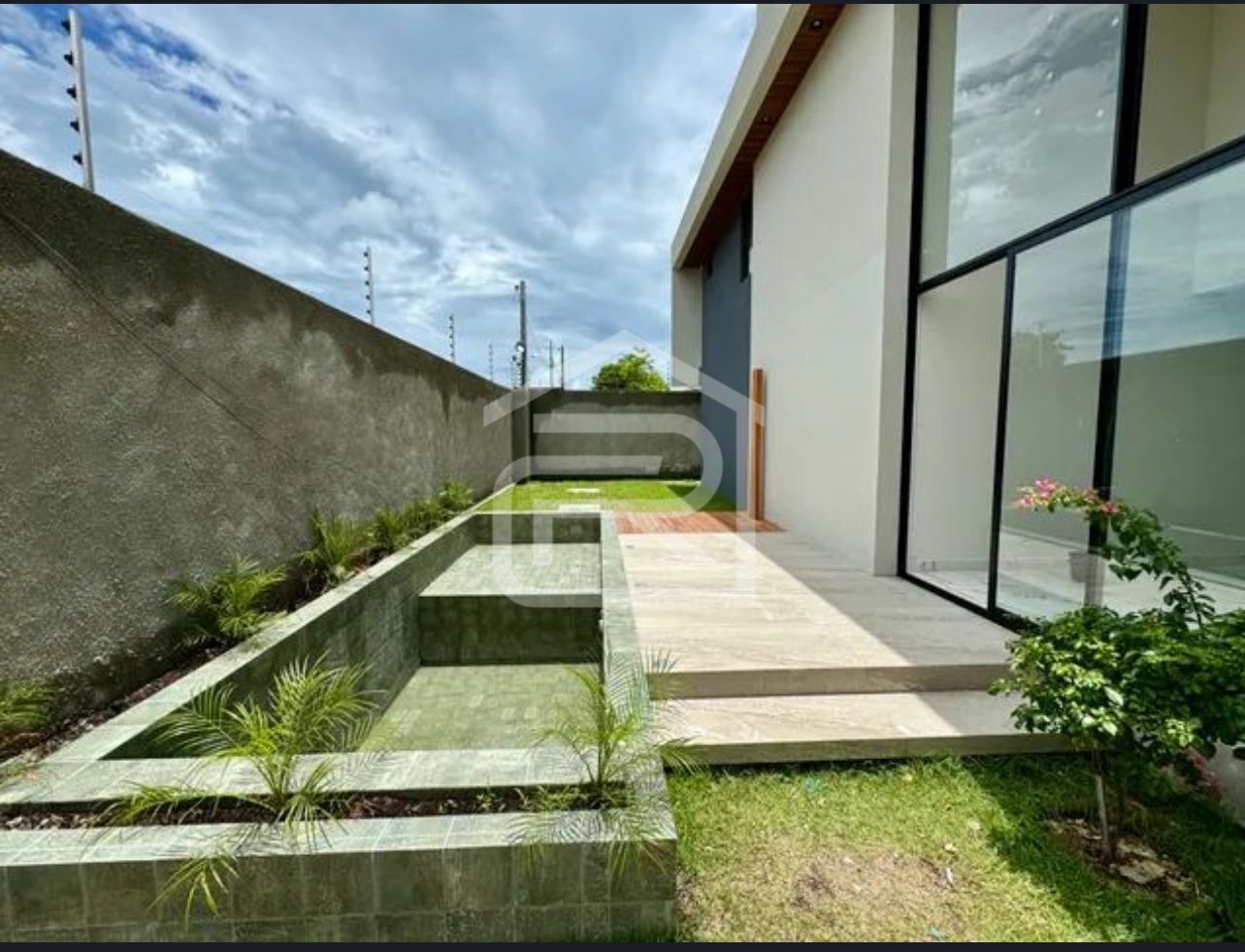 Casa à venda com 4 quartos, 168m² - Foto 4