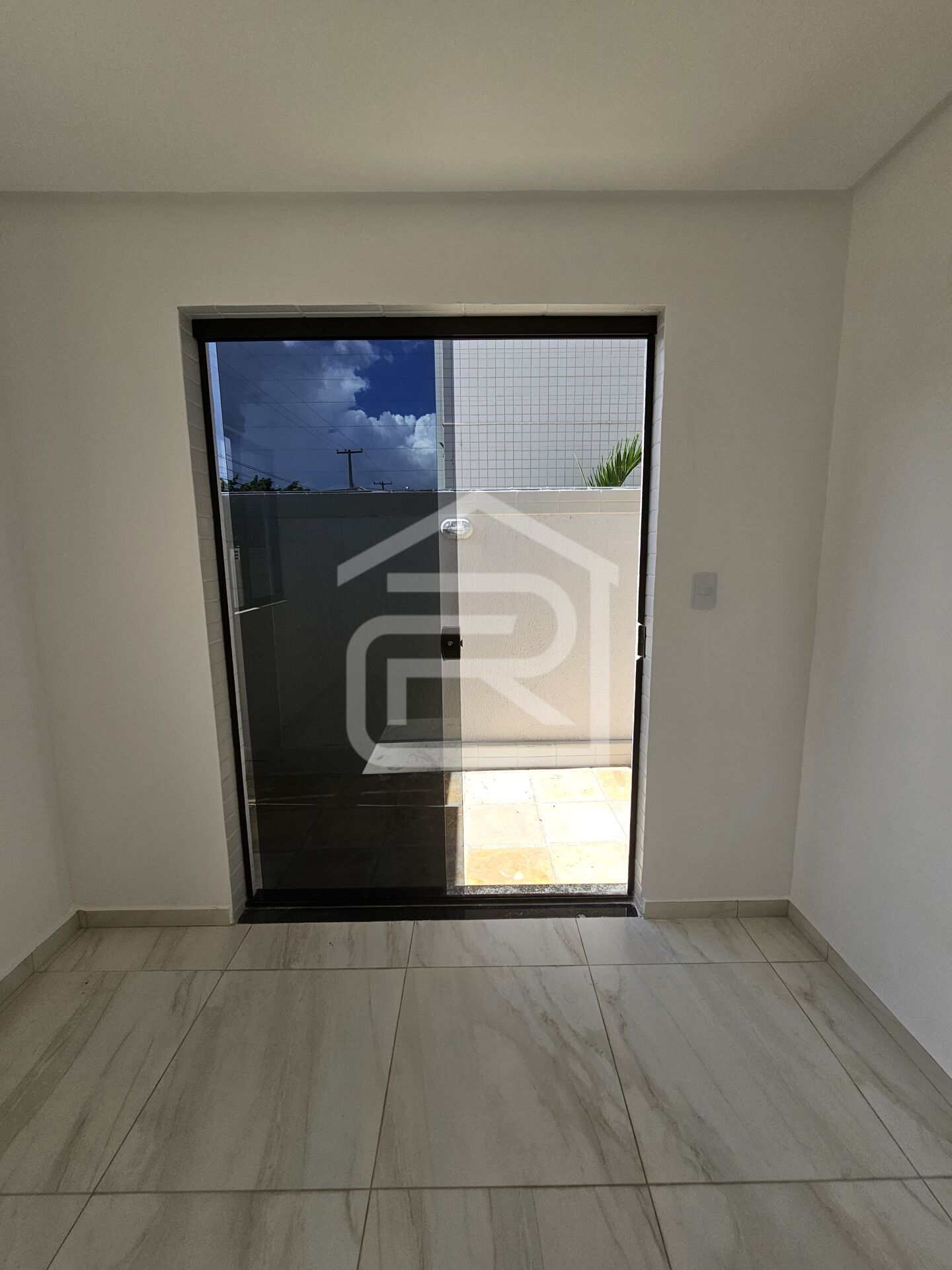 Apartamento à venda com 2 quartos, 9m² - Foto 22