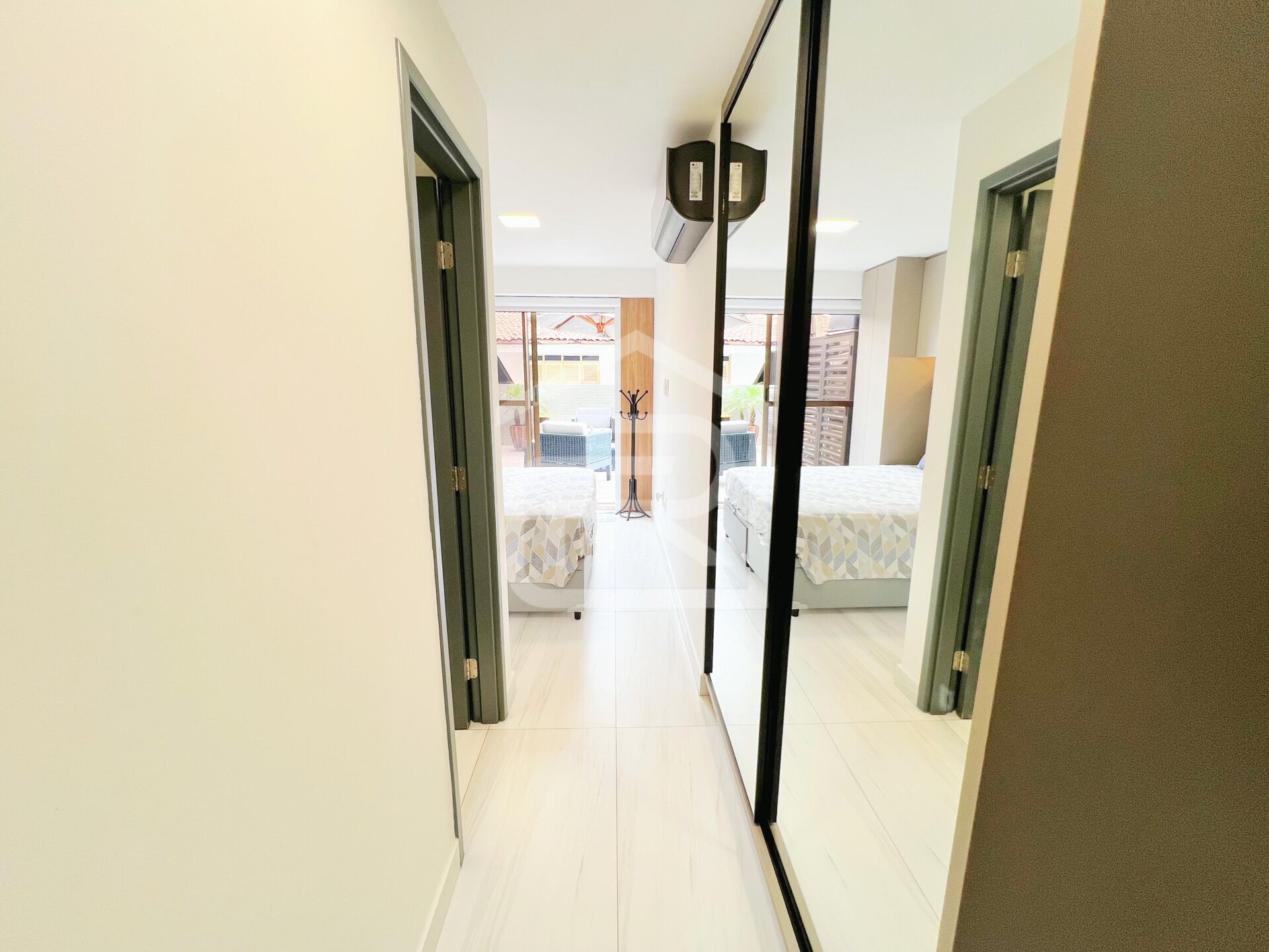 Apartamento à venda com 2 quartos, 32m² - Foto 10