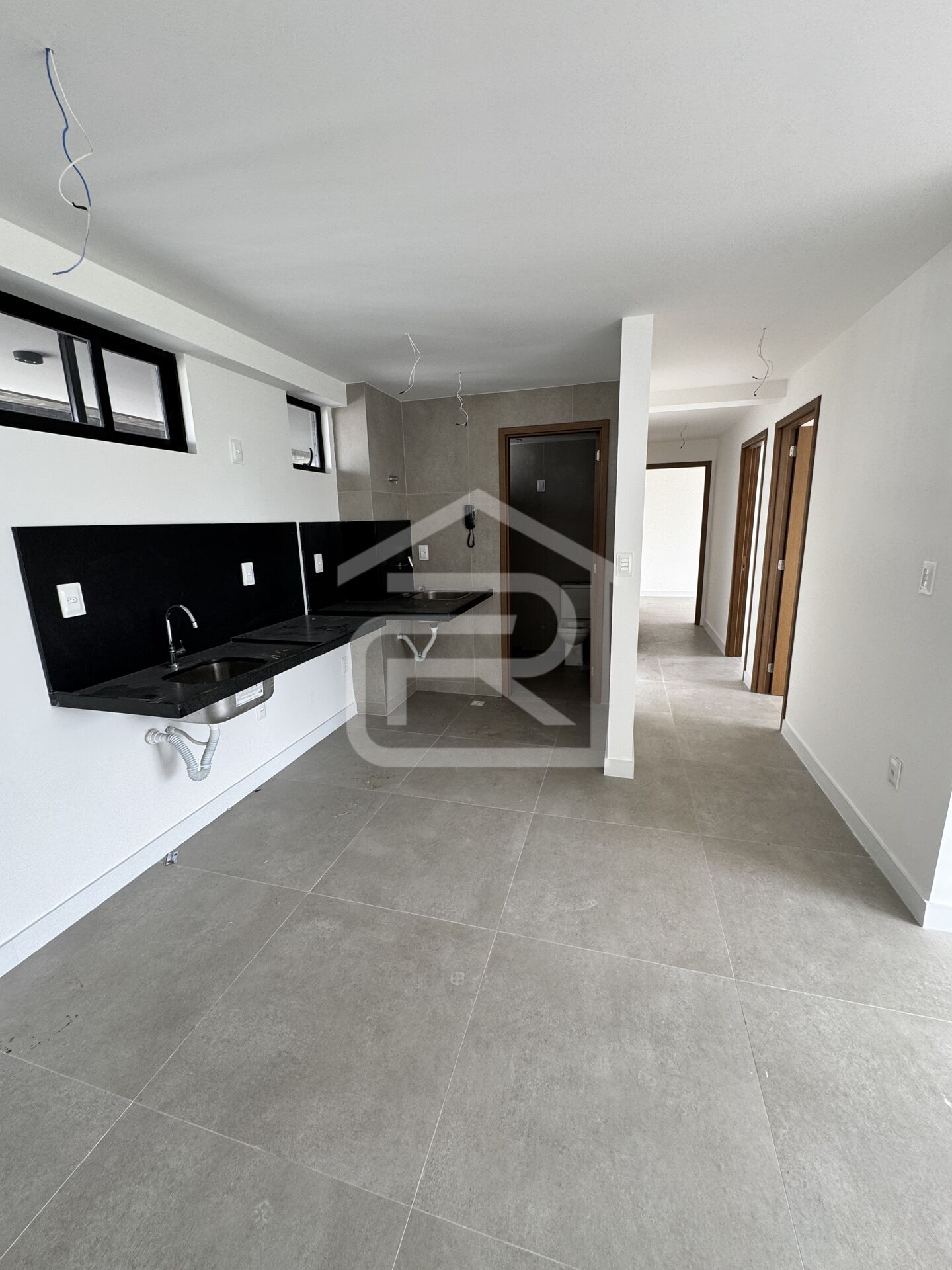 Apartamento à venda com 3 quartos, 77m² - Foto 3