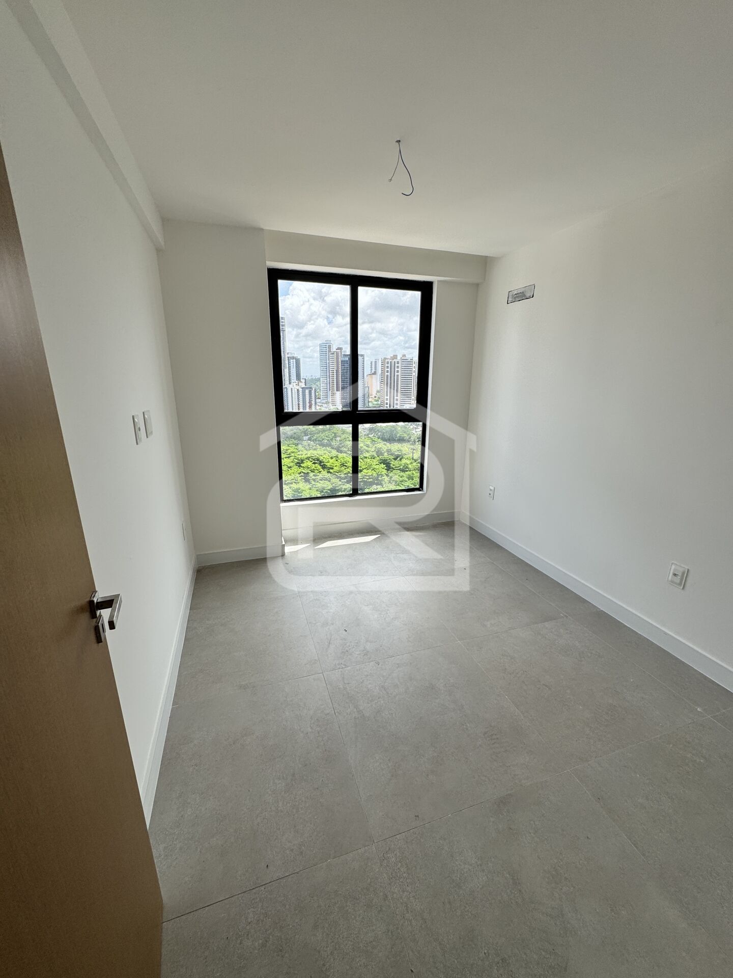 Apartamento à venda com 3 quartos, 77m² - Foto 8