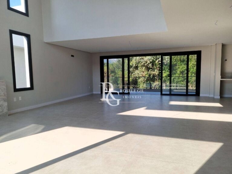 Casa, 4 quartos, 349 m² - Foto 4