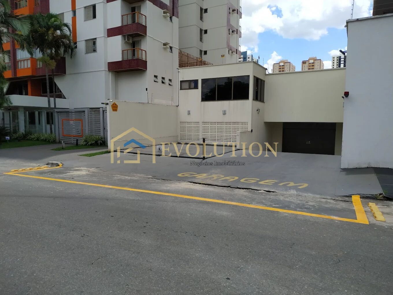 Apartamento para alugar com 3 quartos, 144m² - Foto 15