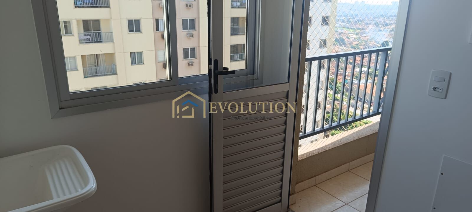 Apartamento à venda com 2 quartos, 67m² - Foto 62